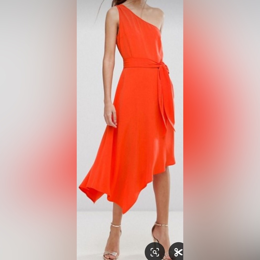 You’ll look gorgeous in this cocktail dress!